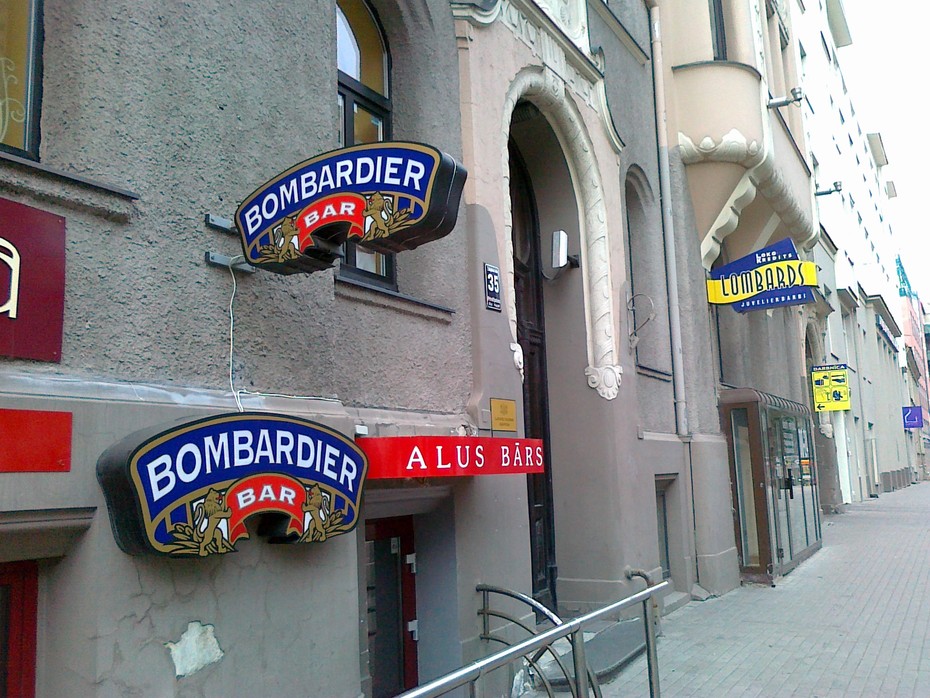Bombardir
