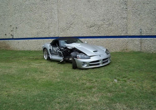 Dodge Viper SRT-10 ��� ������ ���������� ���������� ������ �� ����� ����������� ������� ����� �������. �������� �� ��������� � ����������� � �������� � ������