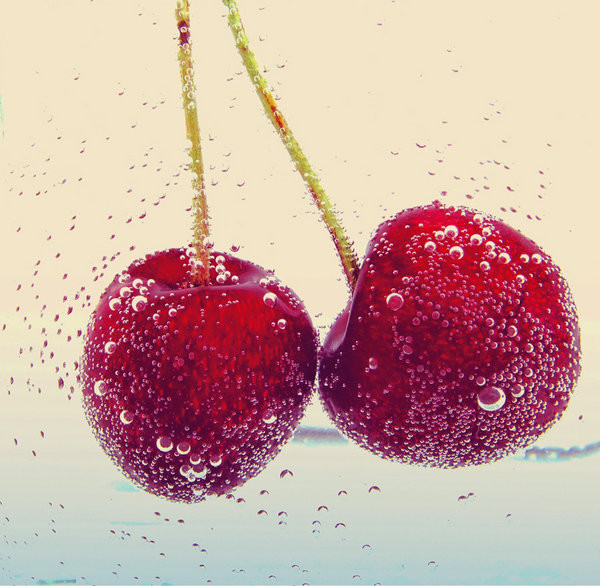 *Water&Cherry*)))
