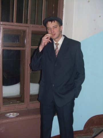 �� 2010