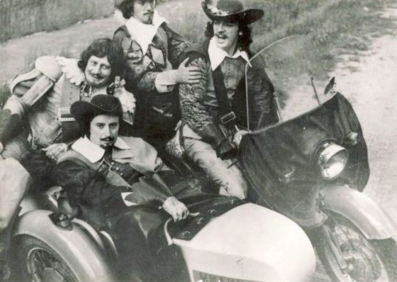 ���������� #1918728