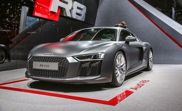 Audi R8