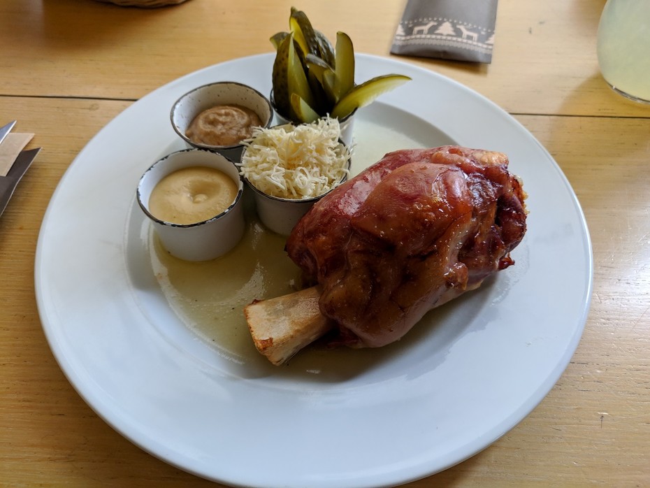 ��������� ����� - piglet knee