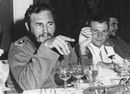 Встретились как-то в 1961 Фидeль Каcтро, Юрий Гагaрин и Че Гeвара. Рeспублика Куба.