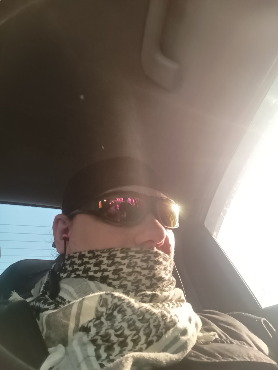 Hi