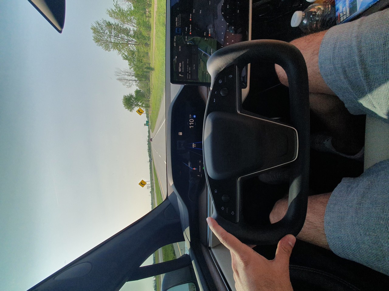 Montreal - Ottawa (Tesla MX)