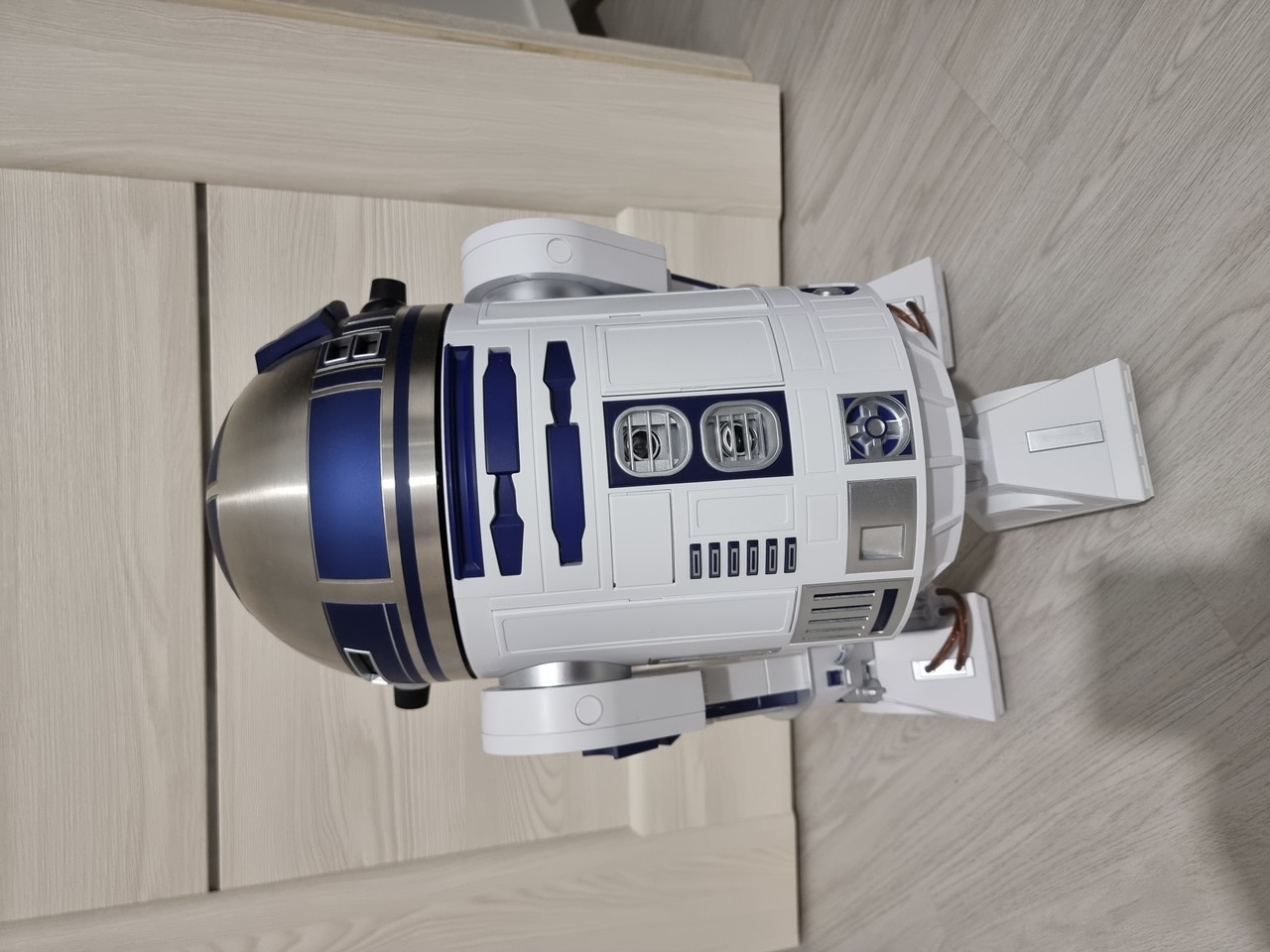 R2-D2