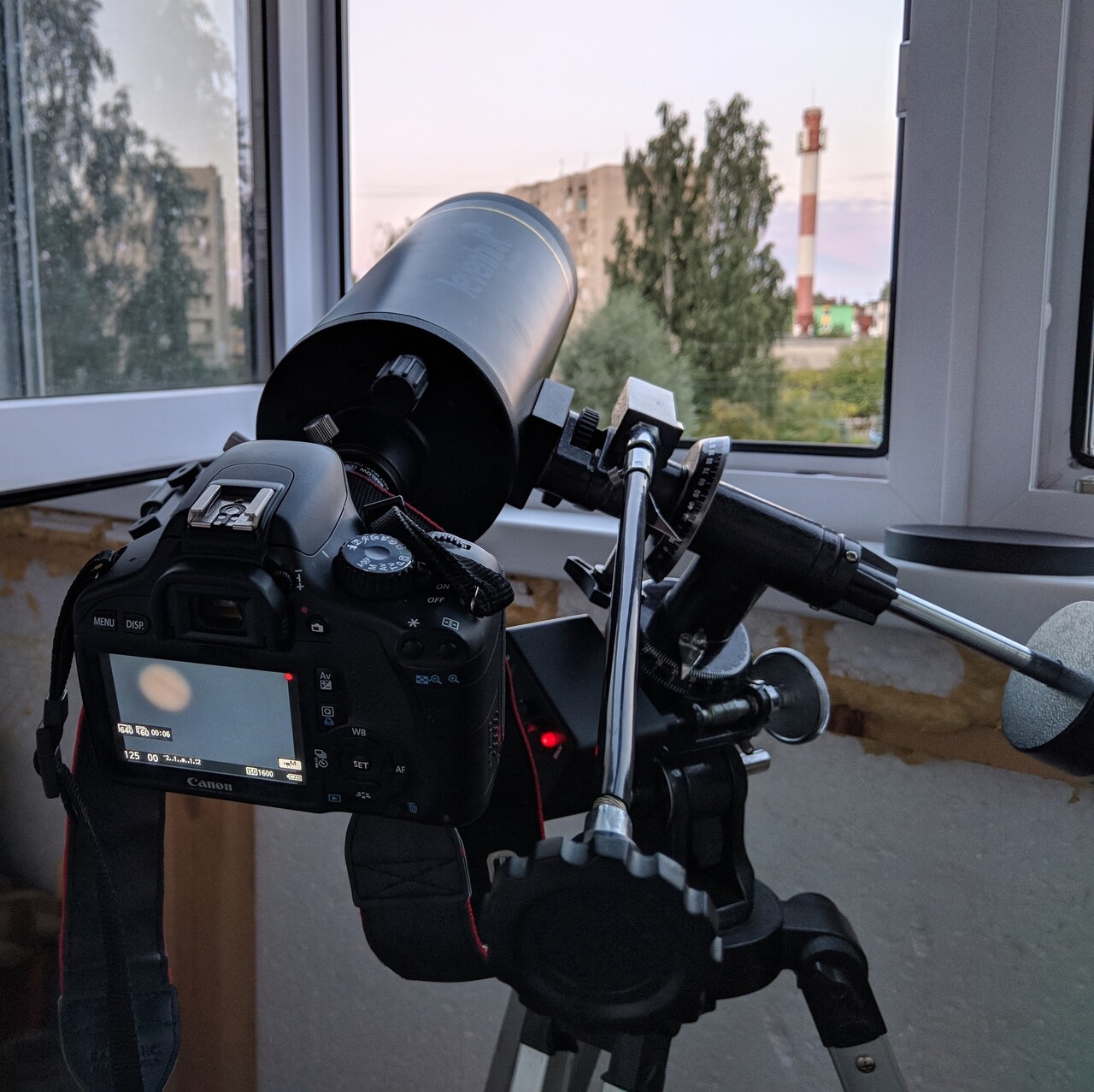 ��� 102 + Canon 550d