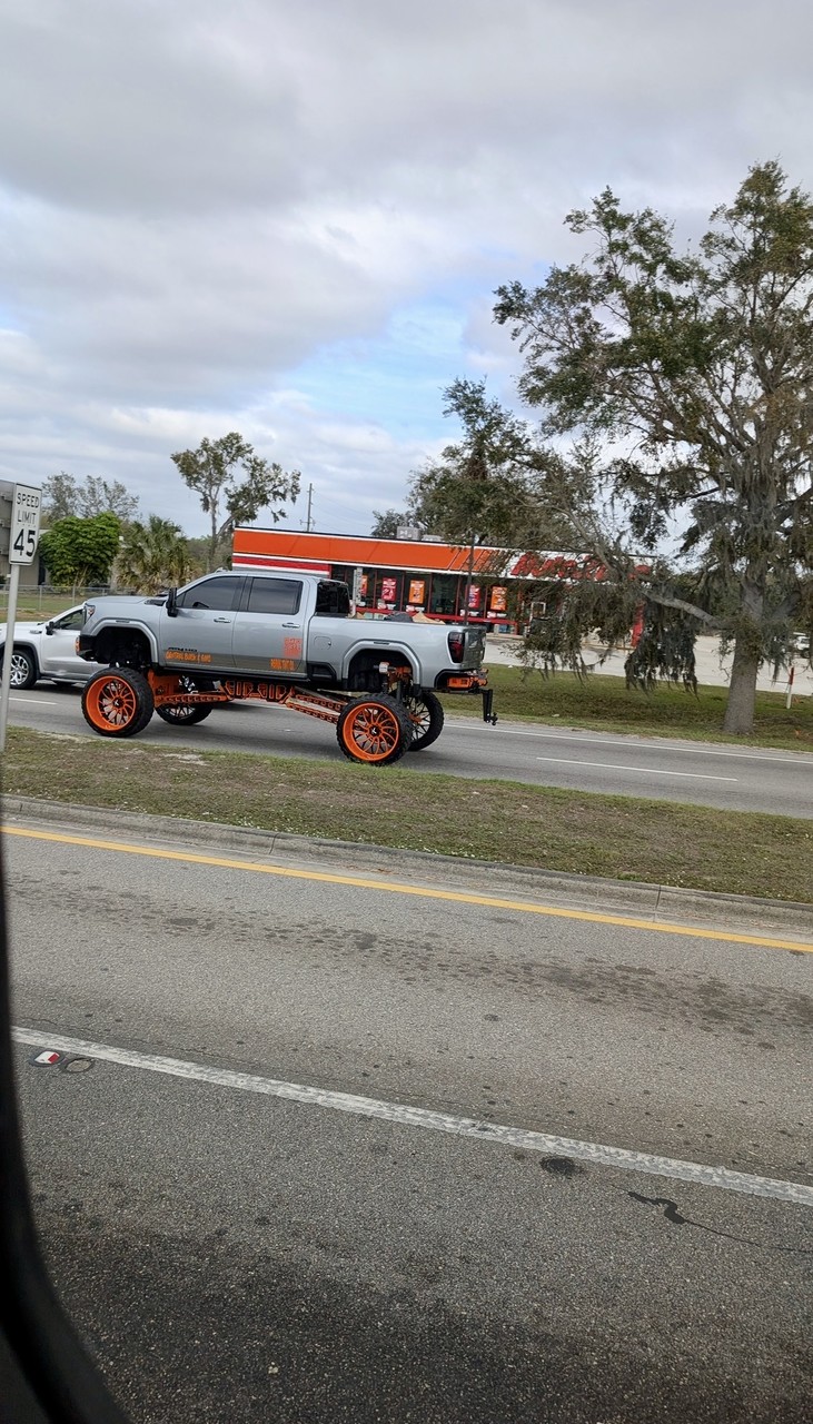 �����