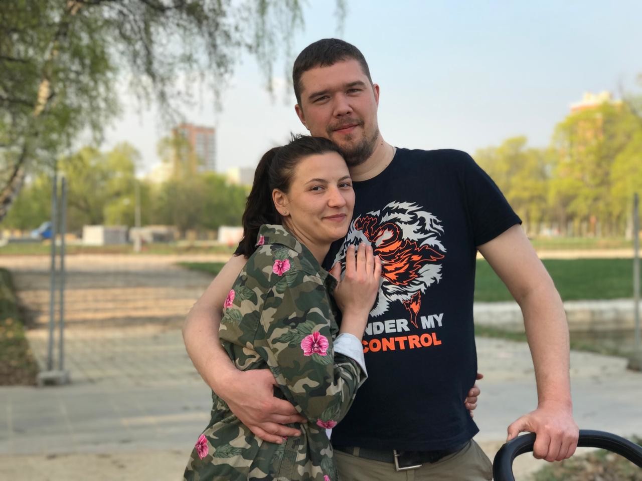 � � �������