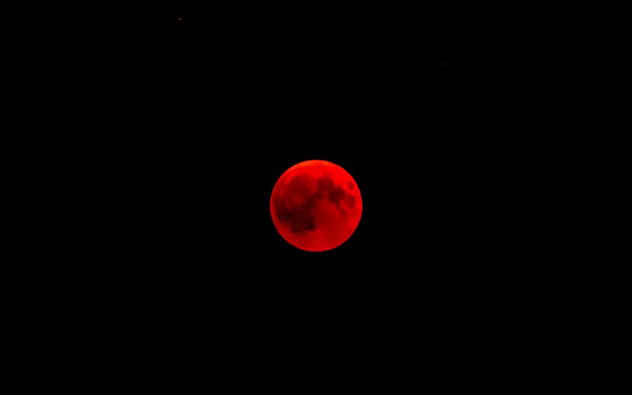 luna_polnolunie_zatmenie_124843_3840x2400.jpg